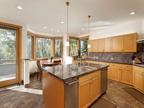 Snowmass Luxury Vacation 6 Bedroom Home with Hot Tub