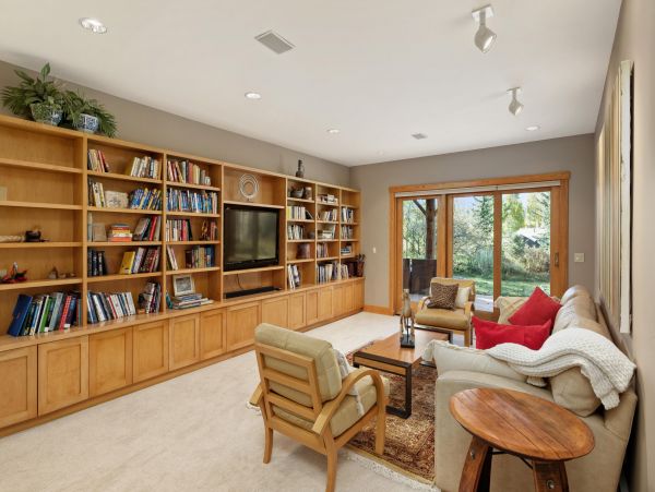 Snowmass Luxury Vacation 6 Bedroom Home with Hot Tub