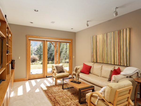 Snowmass Luxury Vacation 6 Bedroom Home with Hot Tub