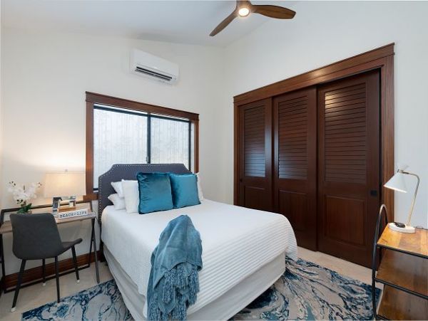 Luxury Beachfront Four Bedroom Home Sleeps 10 Guests