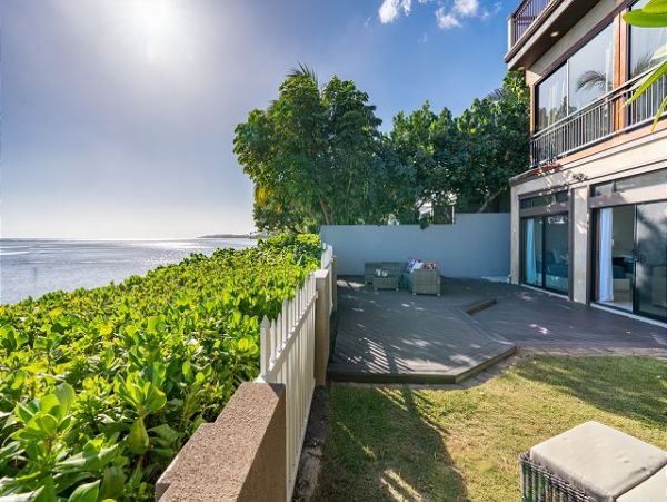 Luxury Beachfront Four Bedroom Home Sleeps 10 Guests