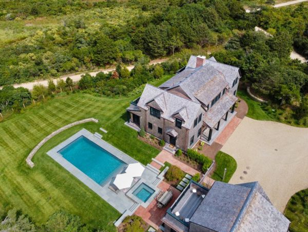 Nantucket Home 1043549