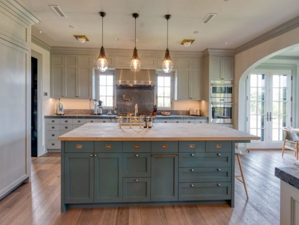 Nantucket Home 1043549