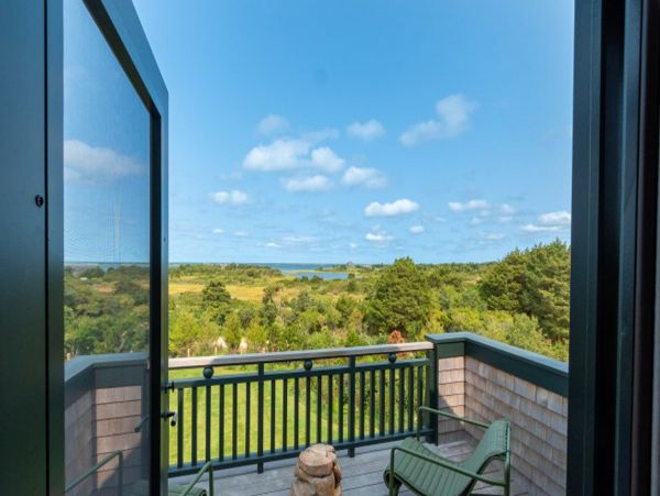 Nantucket Home 1043549