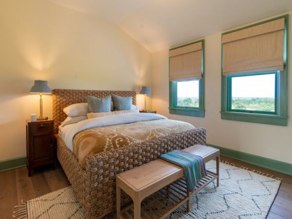 Nantucket Home 1043549