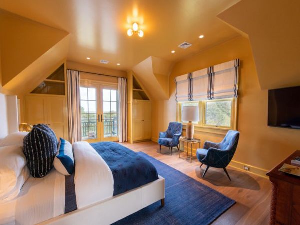 Nantucket Home 1043549