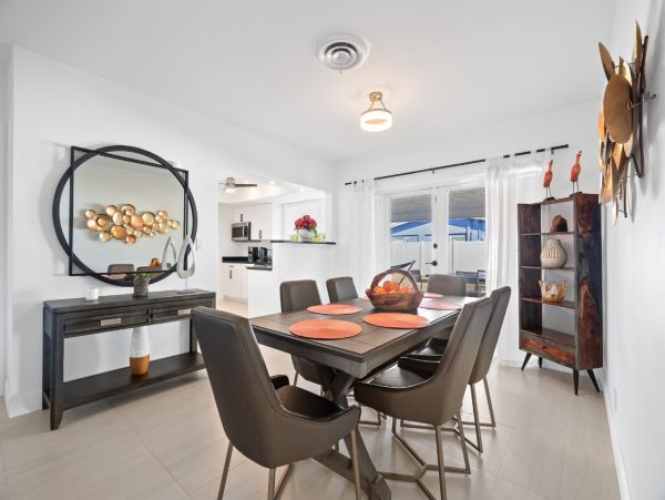 Lighthouse Point Vacation Home Three Bedroom