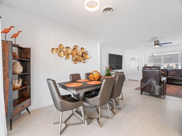 Lighthouse Point Vacation Home Three Bedroom