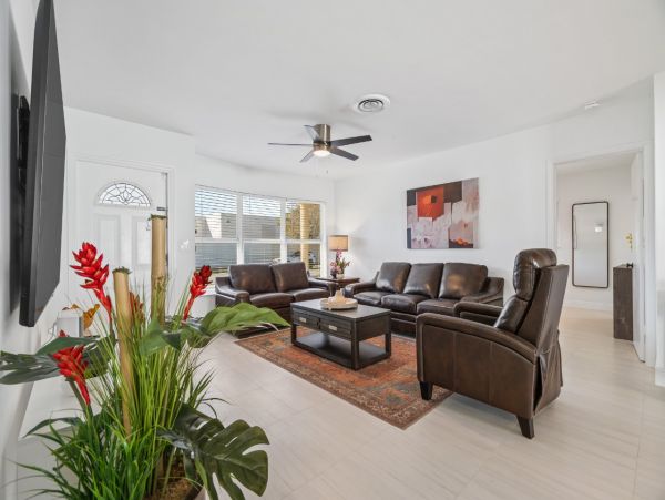 Lighthouse Point Vacation Home Three Bedroom
