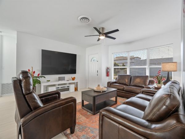 Lighthouse Point Vacation Home Three Bedroom
