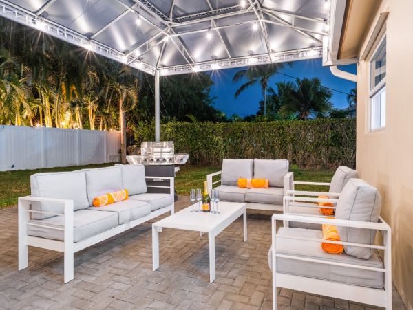 Lighthouse Point Vacation Home Three Bedroom