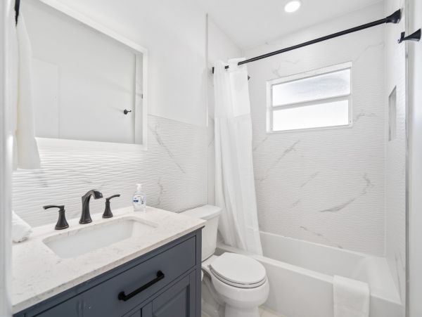 Lighthouse Point Vacation Home Three Bedroom