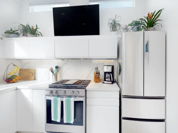One Bedroom Romantic Charmer in Mission Beach
