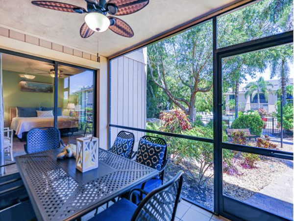 Sanibel Vacation Condo Two Bedroom Walk to Beach