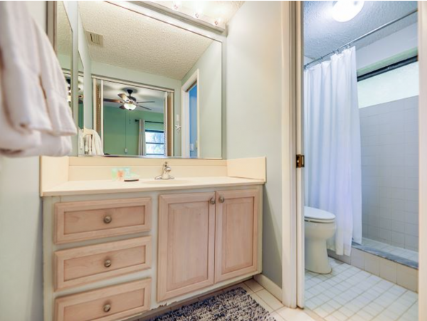 Sanibel Vacation Condo Two Bedroom Walk to Beach