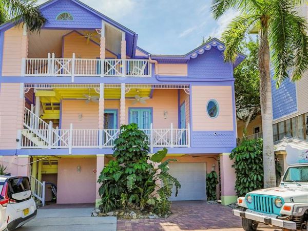 Captiva Island Vacation Home 2 Bedroom & Pool