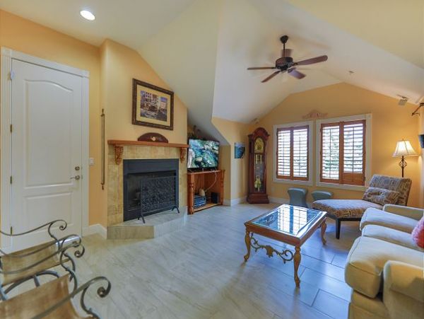 Captiva Island Vacation Home 2 Bedroom & Pool