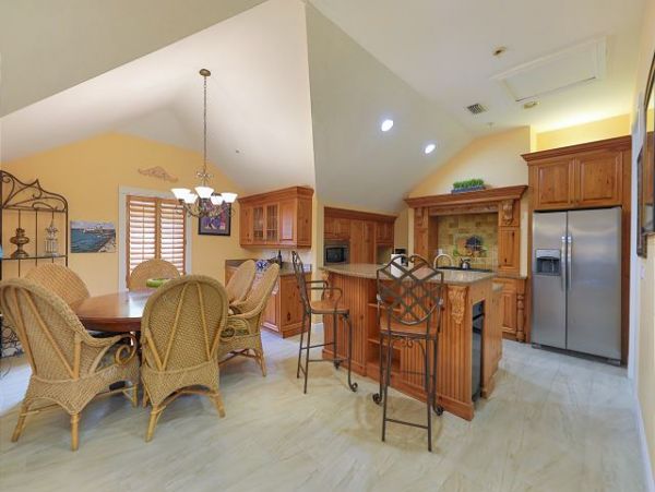 Captiva Island Vacation Home 2 Bedroom & Pool
