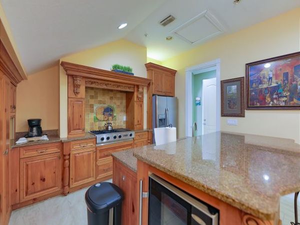 Captiva Island Vacation Home 2 Bedroom & Pool