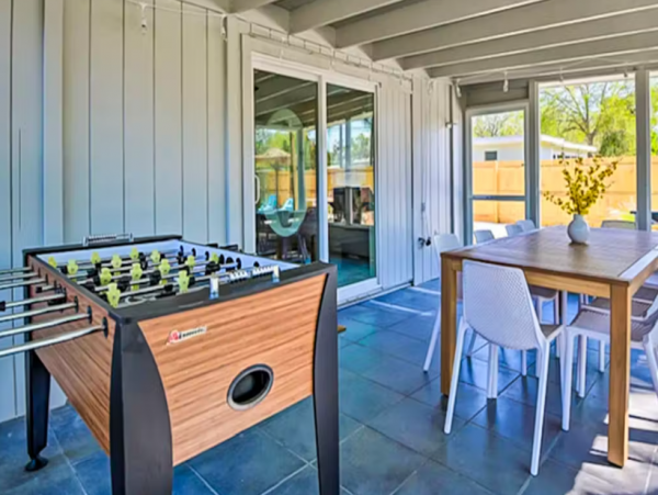 Bradenton Home 15 Min to Beach | Private Yard & Game Room