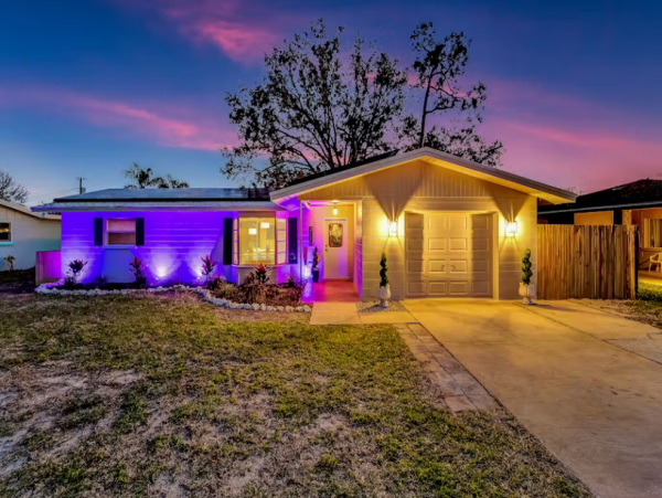 Bradenton Home 15 Min to Beach | Private Yard & Game Room