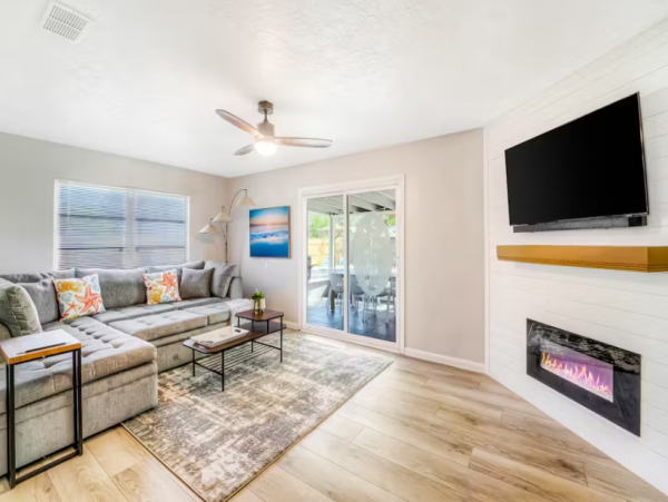 Bradenton Home 15 Min to Beach | Private Yard & Game Room