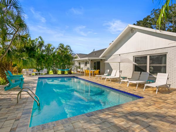 Coastal Oasis with 5 Bedrooms & Great Amenities in Bradenton