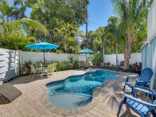 Siesta Key Vacation Rental with Walking Distance to Beach and Shared Pool