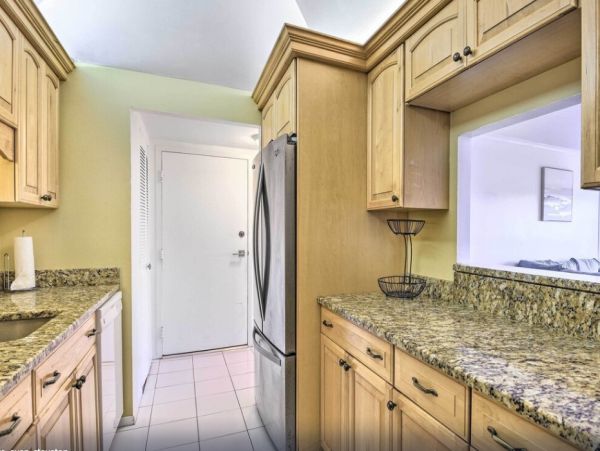 Siesta Key Vacation Condo Three Bedroom Walk to Beach