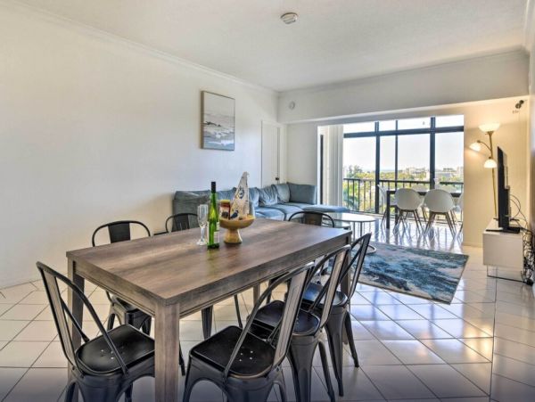 Siesta Key Vacation Condo Three Bedroom Walk to Beach