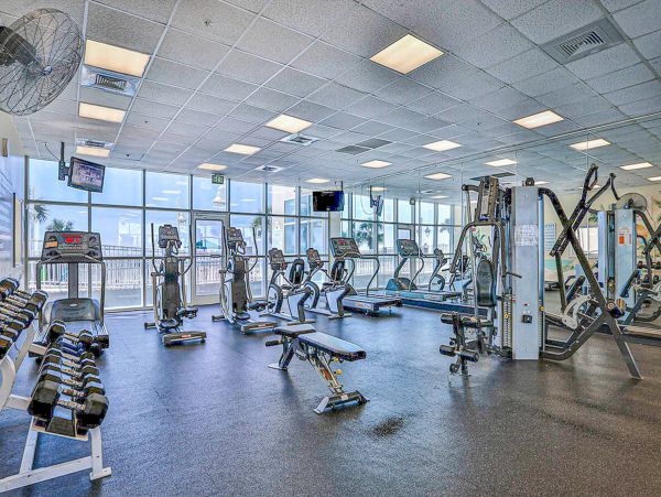Lovely Gulf Front Vacation Condo with 2 Bedrooms