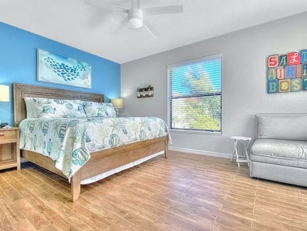 Oceanfront 2 Bedroom Indian Shores Vacation Condo