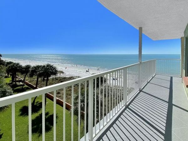 Oceanfront 2 Bedroom Indian Shores Vacation Condo
