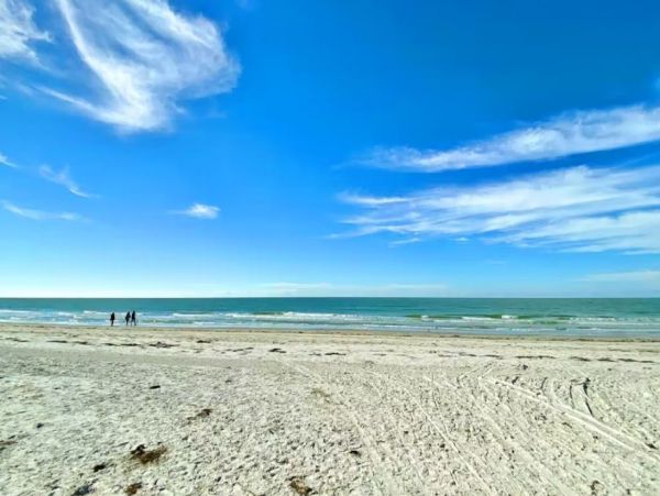 Oceanfront 2 Bedroom Indian Shores Vacation Condo