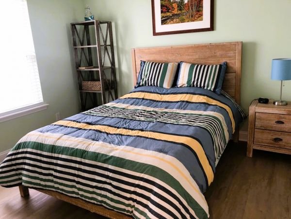 Jacksonville Beach Vacation Home Three Bedroom Walk to Beach