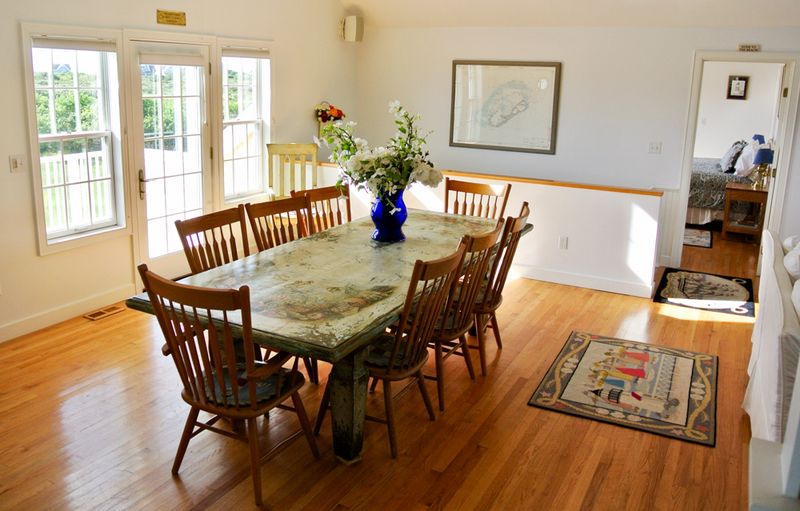 Nantucket Home 1044047