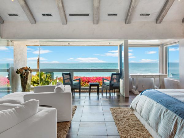 Luxury 5 Bedroom Home in Malibu Full Ocean Views