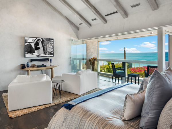 Luxury 5 Bedroom Home in Malibu Full Ocean Views