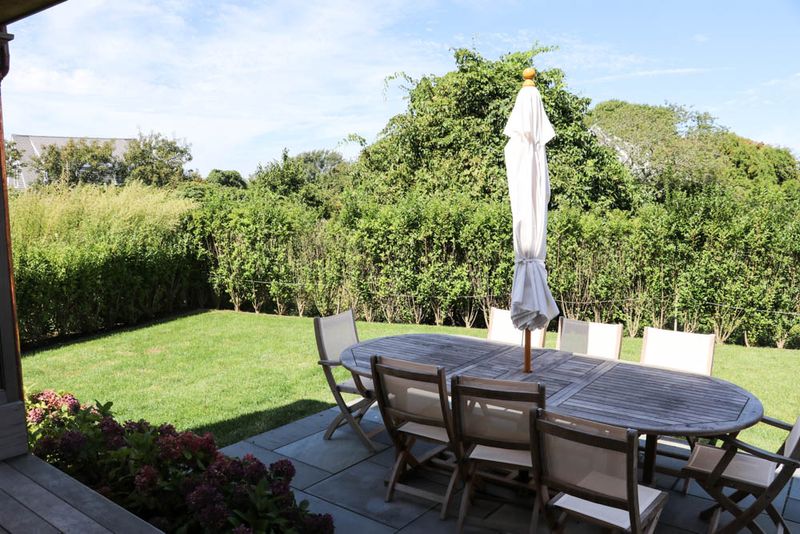 Beautiful Nantucket Vacation Home Five Bedroom