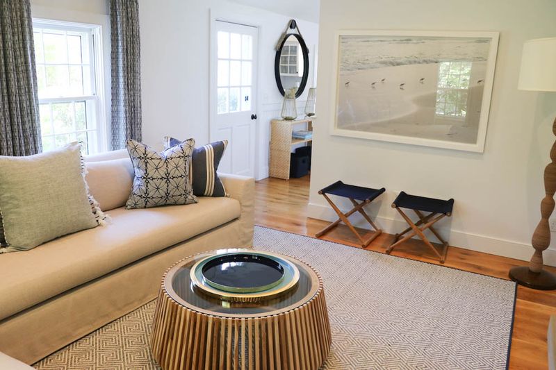 Main House & Guest Cottage -Nantucket Charm