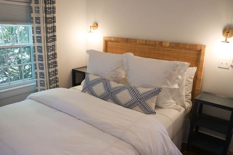 Main House & Guest Cottage -Nantucket Charm