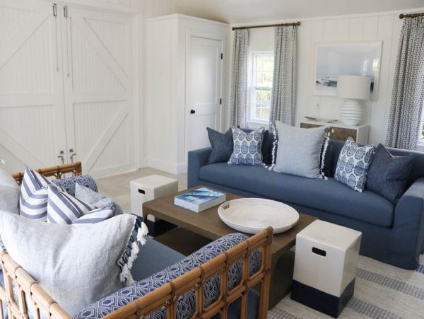 Main House & Guest Cottage -Nantucket Charm