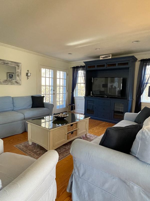 Nantucket Home 1044103