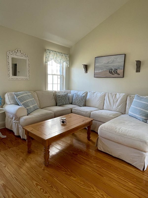 Nantucket Home 1044103