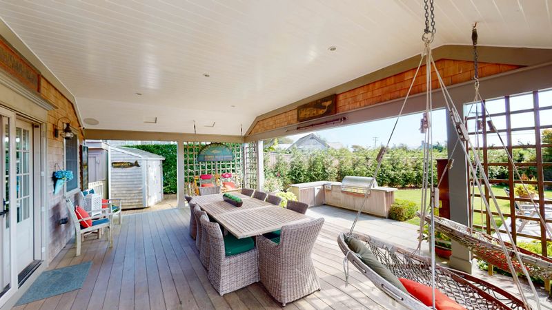 Nantucket Vacation Rental Luxury Close to Cisco & Surfside