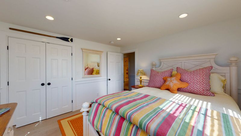 Nantucket Vacation Rental Luxury Close to Cisco & Surfside