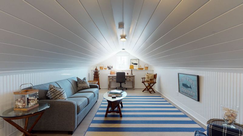 Nantucket Vacation Rental Luxury Close to Cisco & Surfside
