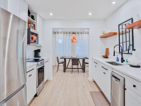 Charming Downtown Bonita Springs Cottage