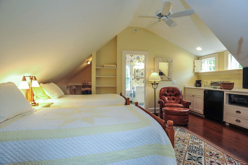 Nantucket Vacation Home Five Bedroom Walk to Beach