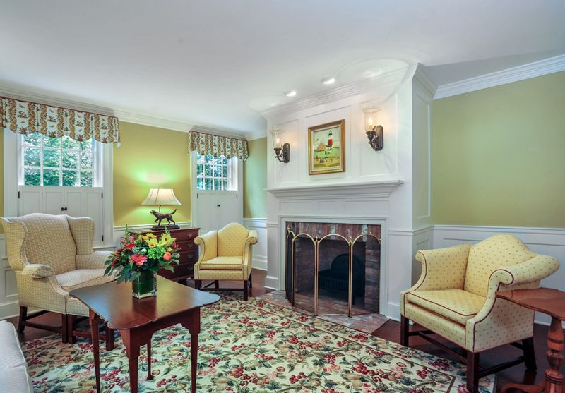 Nantucket Vacation Home Five Bedroom Walk to Beach